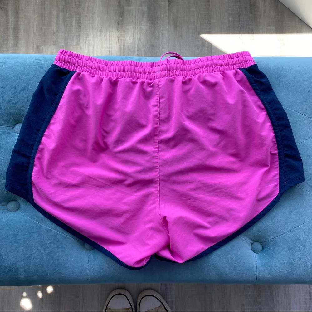 Under Armour HeatGear Running Shorts - Picture 3 of 5